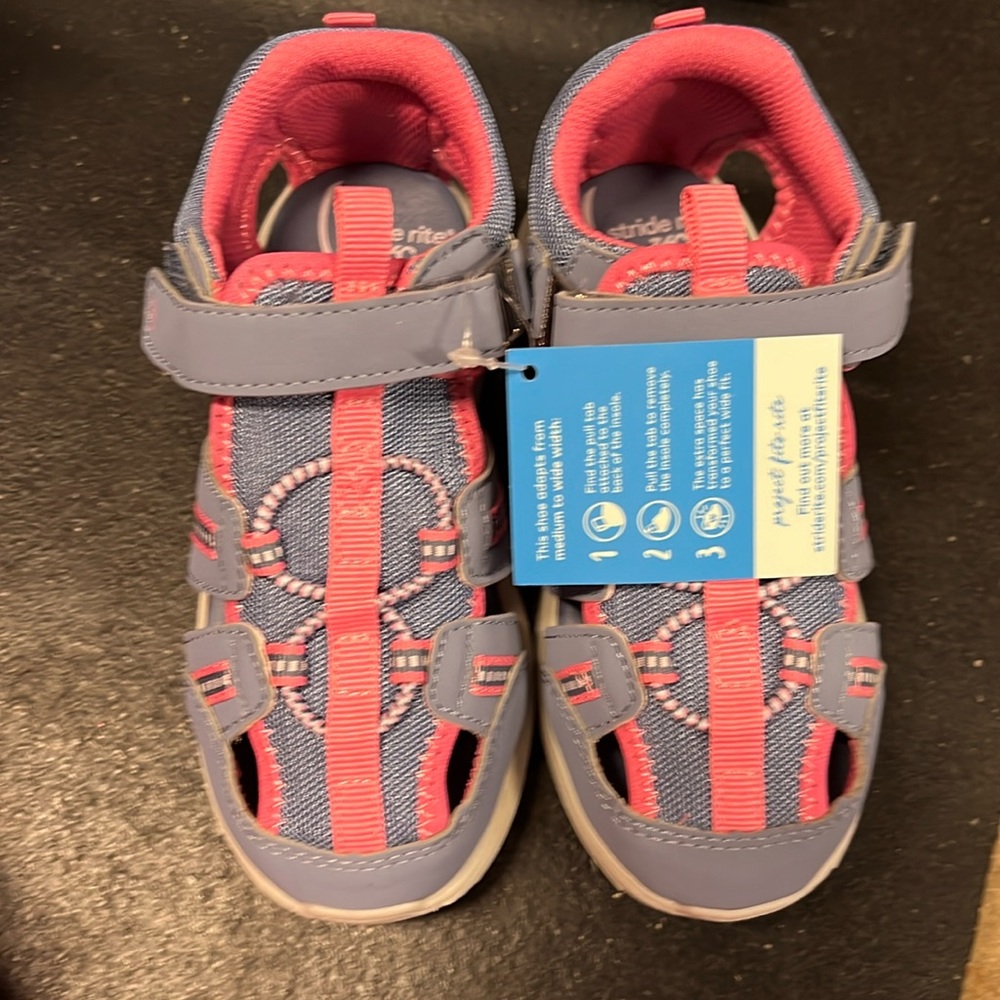 NIB - Iggy Blue - stride rite - size 10M